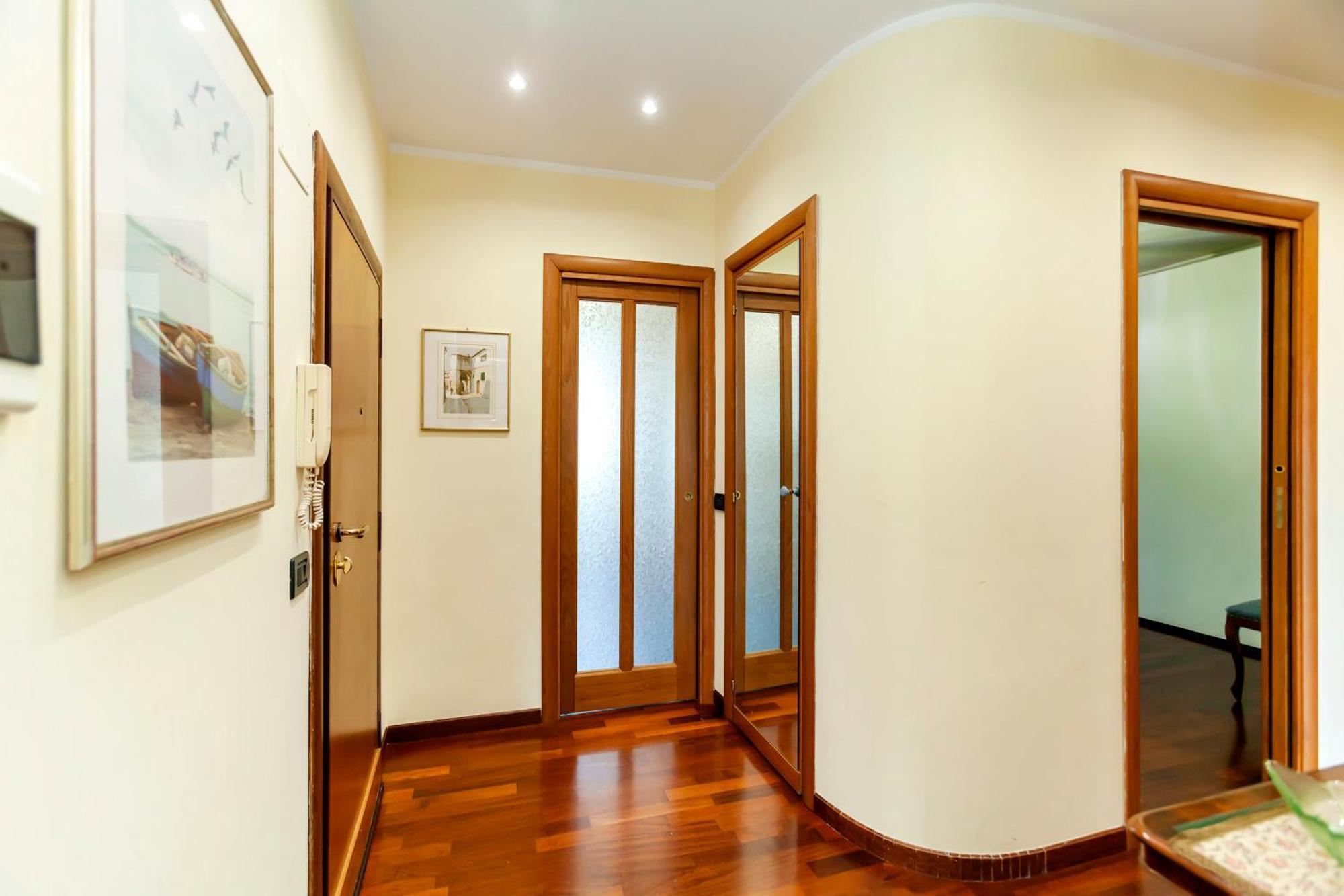 Apartment Appia Nuova Lucrezia *